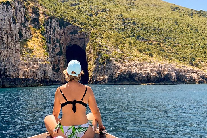 Vlora Sazan & Karaburun Boat Tour From Tirana
